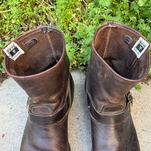 Frye - Picture 7 of 9